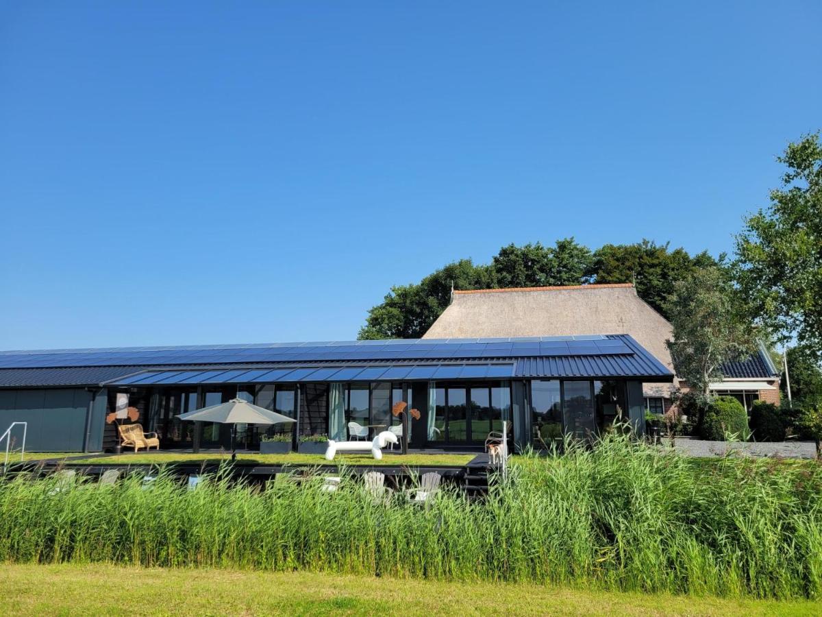 Hippe Schuur Bed & Breakfast Tytsjerk Екстериор снимка