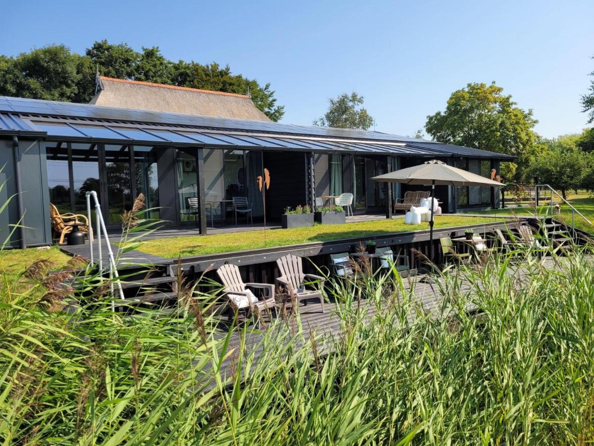 Hippe Schuur Bed & Breakfast Tytsjerk Екстериор снимка