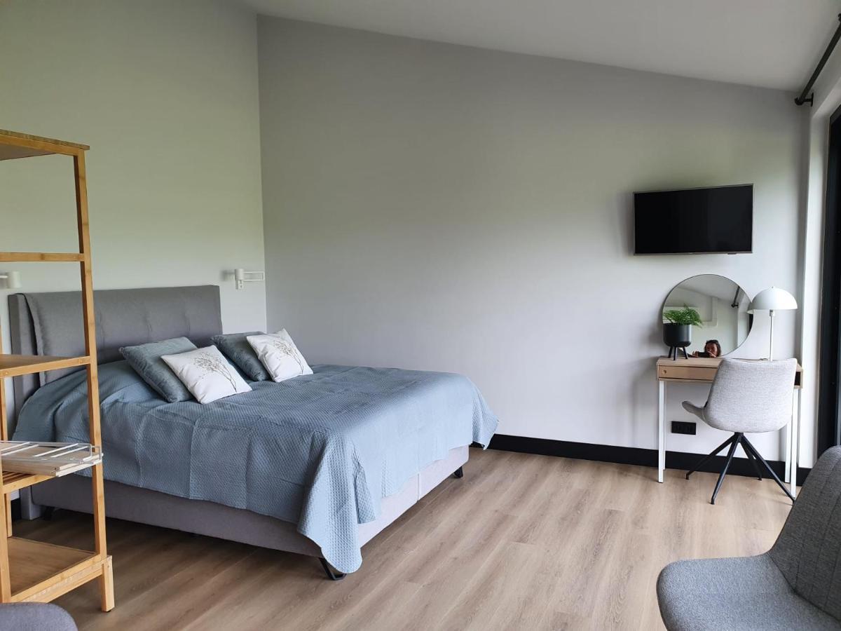 Hippe Schuur Bed & Breakfast Tytsjerk Екстериор снимка